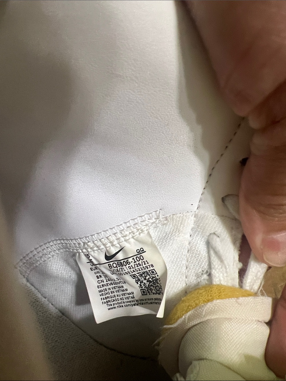 Nike - Picture 6 of 6